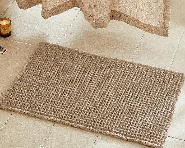 TYUU: waffle, by the tub