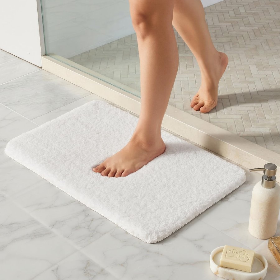 TYUU White Bathroom Rugs
